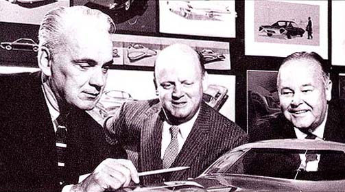 отцы-создатели - Вирджил Экснер (Chrysler), Билли Митчелл (GM) и Джордж Уокер (Ford)